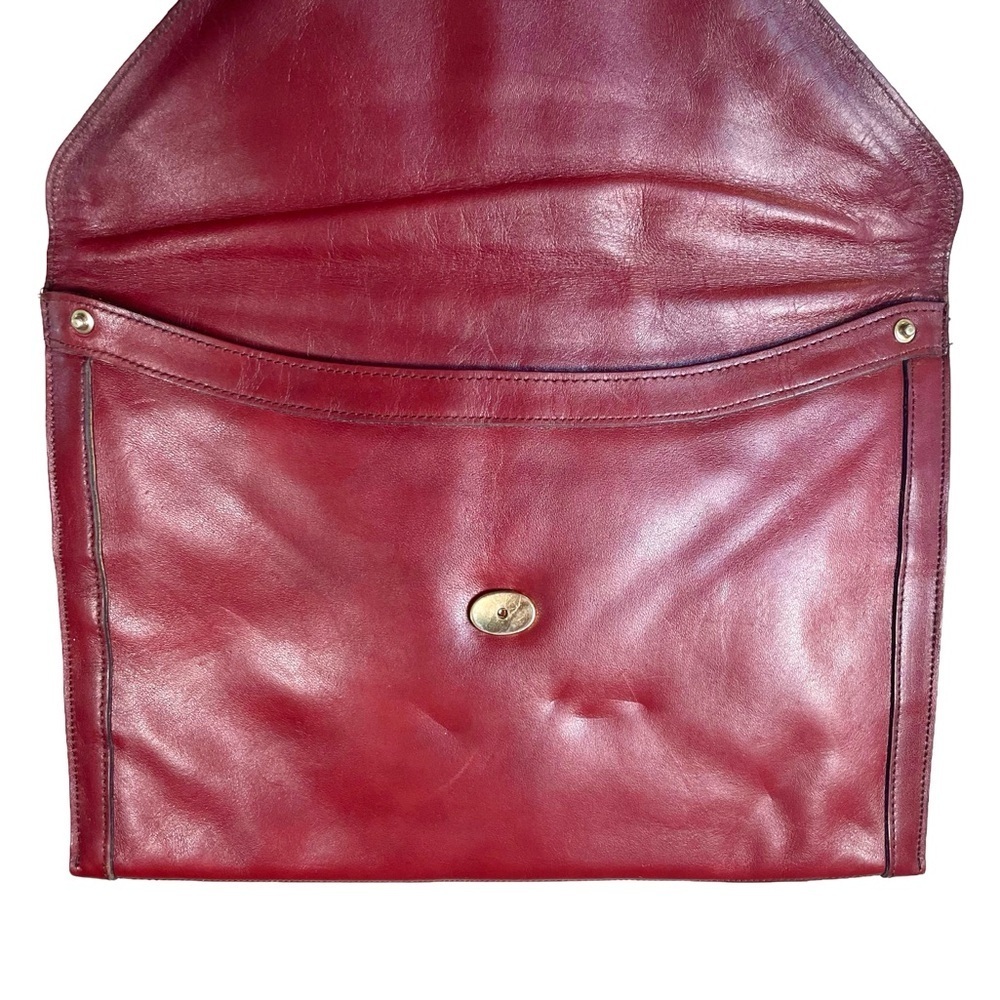 Vintage Etienne Aigner Burgundy Leather Envelope Clutch Shoulder Bag Brass Logo - Picture 7 of 15